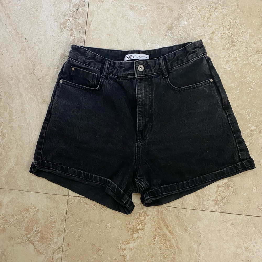 ZARA MOM JEAN SHORTS